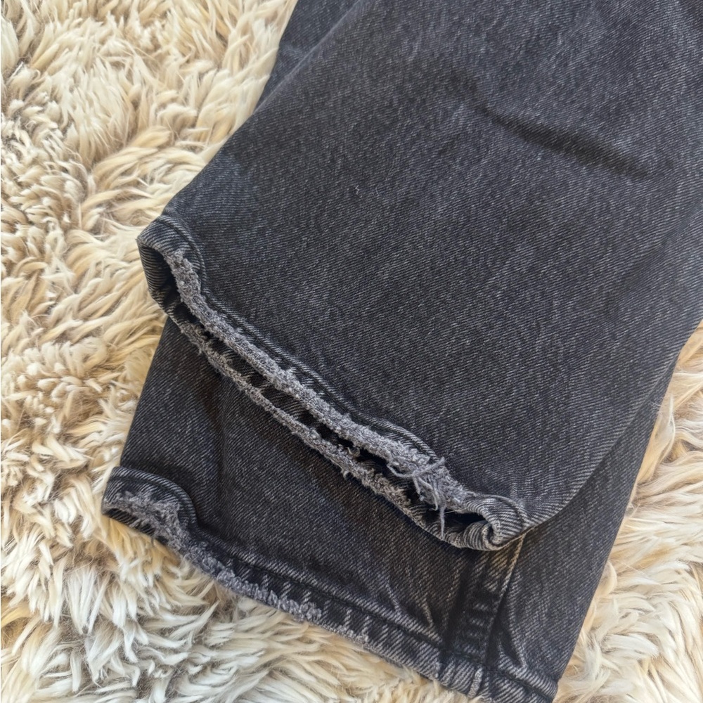Abercrombie and Fitch 90s Straight Ultra High Rise Black Jeans - Picture 4 of 7